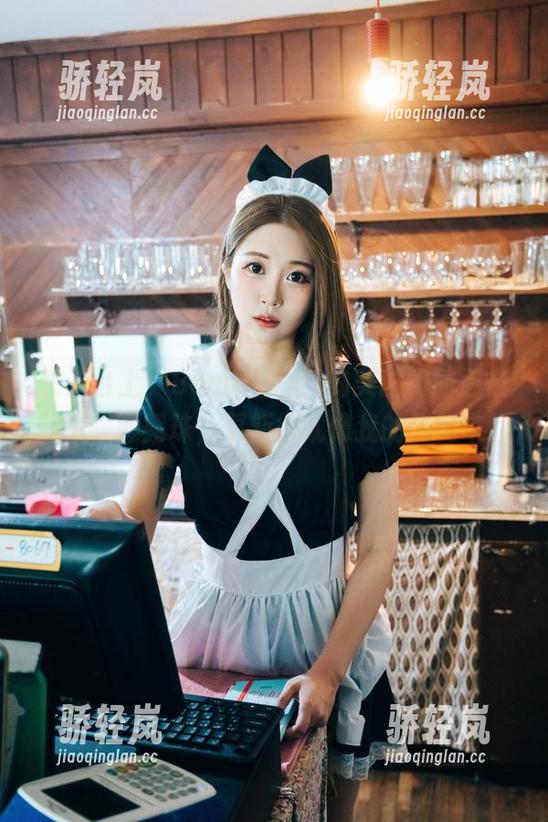 在天台上，Bomi(普美)的美图如同清晨的第一颗露珠，更新得就像我的购物车。