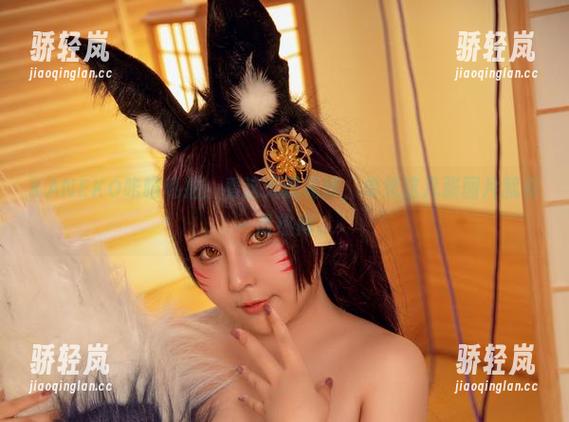 KANEKO咔喵 KANEKO咔喵私拍:看这大凤花嫁,单凭这几张图片就有一番热闹。