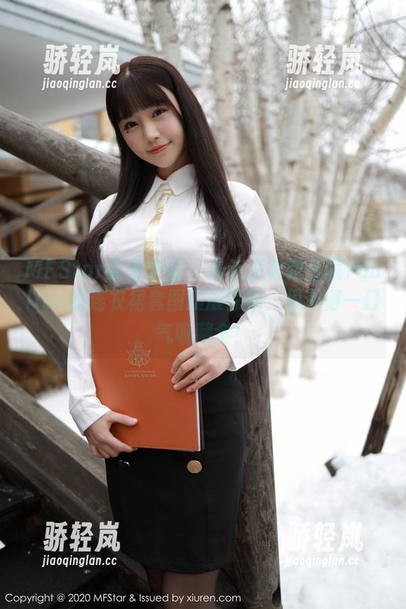 MFStar模范学院 - 最近又被兜豆靓Youlina的连衣裙套图屡屡惊艳，恨不得一口气收藏全！
