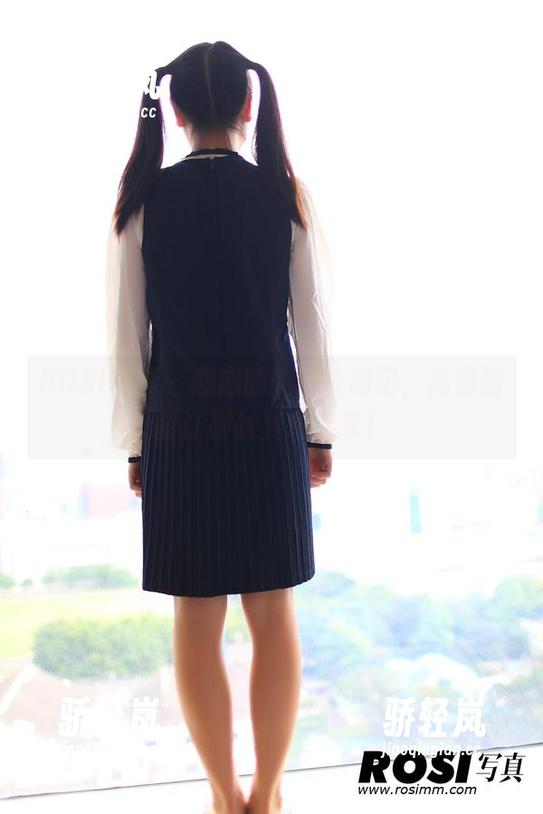ROSI写真-恋恋 ROSI写真 - 恋恋的美脚生动记,高清画面让脚趾舞动起来!