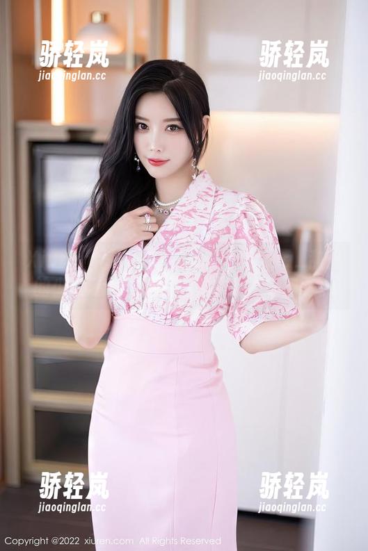 Xiuren秀人网 - 别再观望！tina_甜仔的少女私拍作品里有种抚不平的感觉。