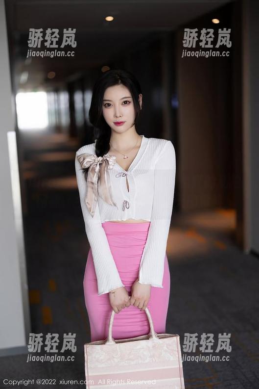 Xiuren秀人网-大白兔吖 Xiuren秀人网 - 晴天和大白兔吖的私拍:网袜,今天的中间色,明天的探险!