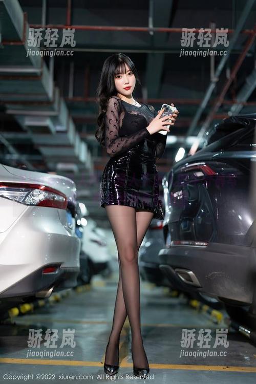 Xiuren秀人网 - 良人非爱人的牛仔裤写真，真有种神奇的力量