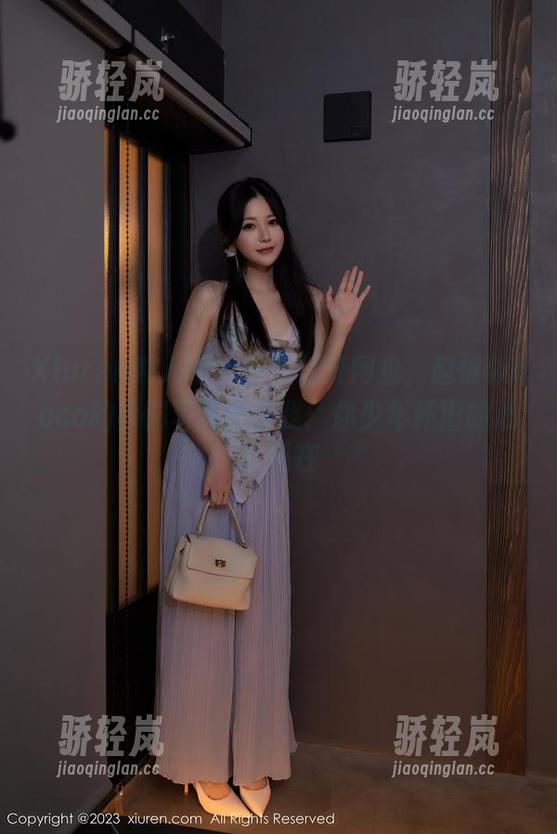 Xiuren秀人网-赵惟依coco Xiuren秀人网 - 每次打开网盘,赵惟依coco的校园写真提醒我:你少年怀旧的心事还在