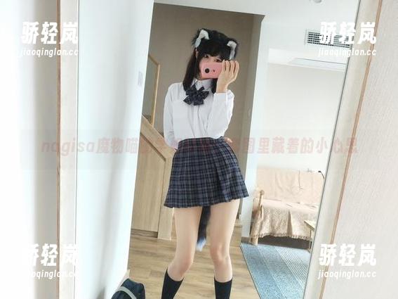 nagisa魔物喵的学姐特辑：套图里藏着的小心思