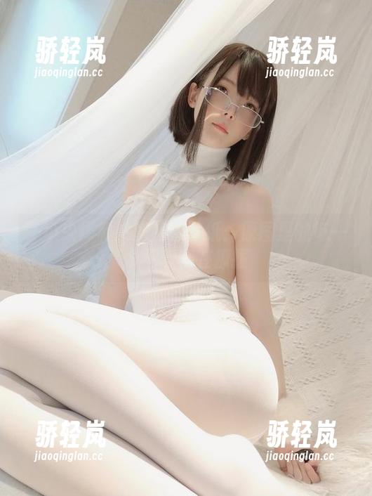 一小央泽和她的棉袜壁纸：原图里的每一个细节都在撩拨