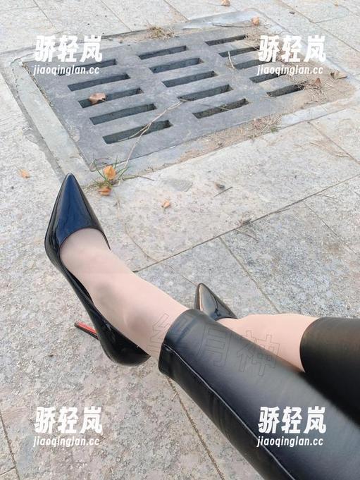 微密圈 - 匡威的过去与未来！丝月神带你看那高清图包里的堆堆袜传奇。