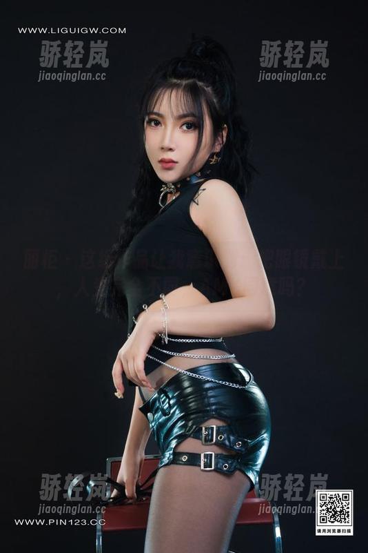 丽柜 - 这组作品让我意识到：把眼镜戴上，人生完全不同，AMY同意吗？