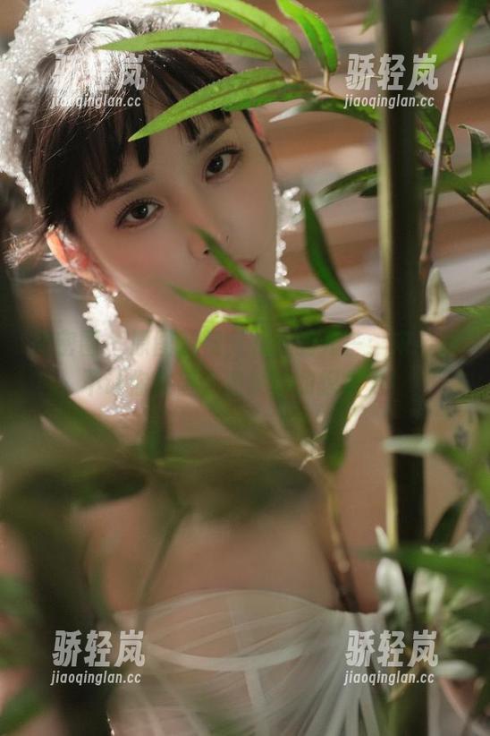 微密圈 - 原图透视，礼服的光芒：宋昱欣不让你失望，点燃你的想象力！