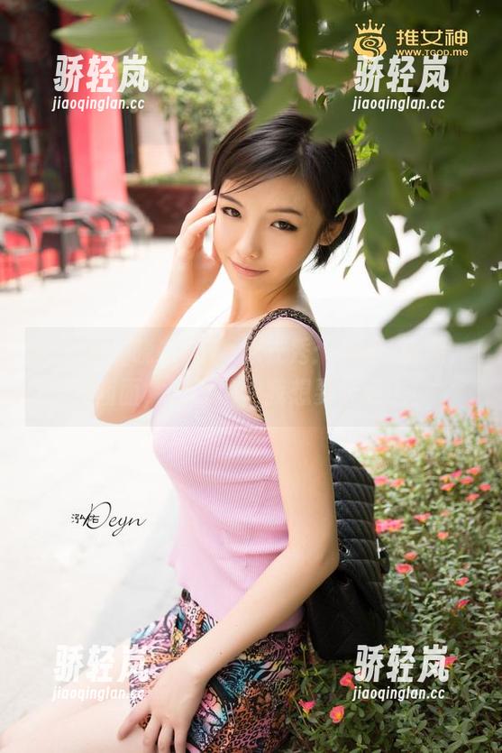 推女神 - 晓艾fafa泳衣秀：美图+资源，这画面，别说了，我想要挂墙上！