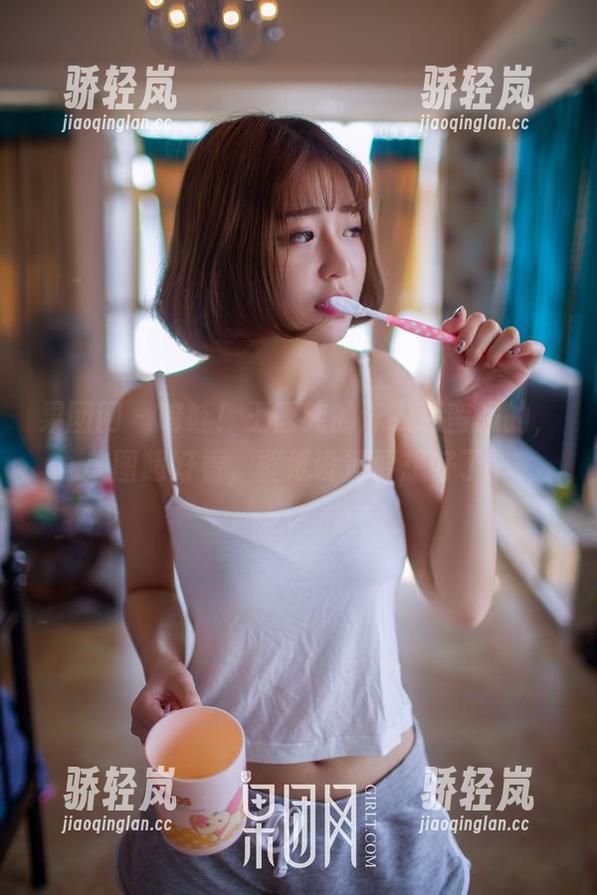 果团网 - 呜哇！王语纯的泳衣还蛮强的，美图超好看，壁纸设置要想好了。