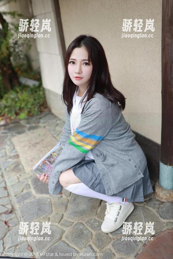 模范学院 - 唐琪儿Beauty这组修女的高清美图，乍一看还以为是电影海报。