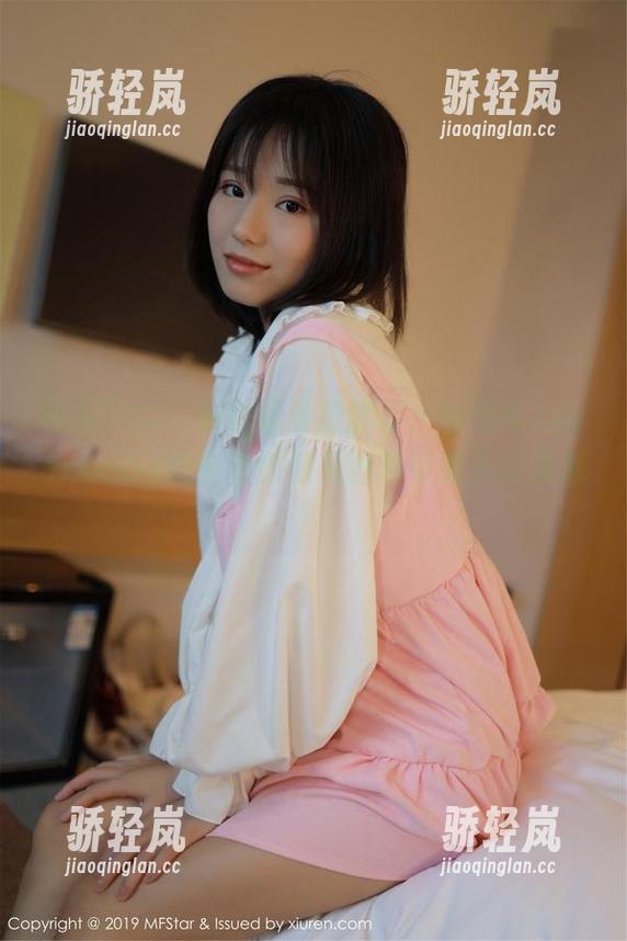 模范学院-柳侑绮Sevenbaby 模范学院 - 别说我没提醒你,柳侑绮Sevenbaby的全套比基尼图包可是无敌诱惑!