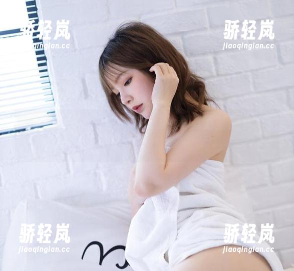 家庭的看护妇，白露Bululu写真更新的另类机智现场