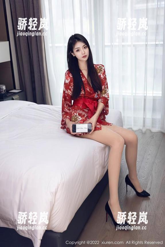 秀人网 - 在女王的庄园里游荡？夏旖诺全集原图随便看哦，别害羞！