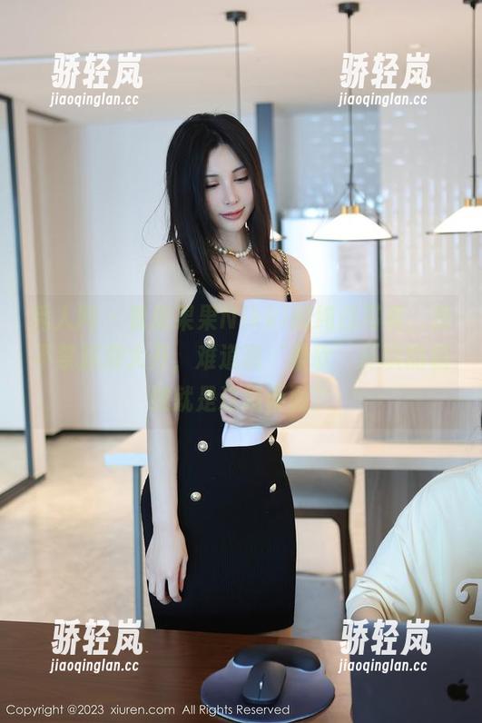 秀人网-果果Nikki 秀人网 - 看见果果Nikki的纯白写真,我不禁脑洞大开,难道说‘柔软’环境的极致就是这幅画面?
