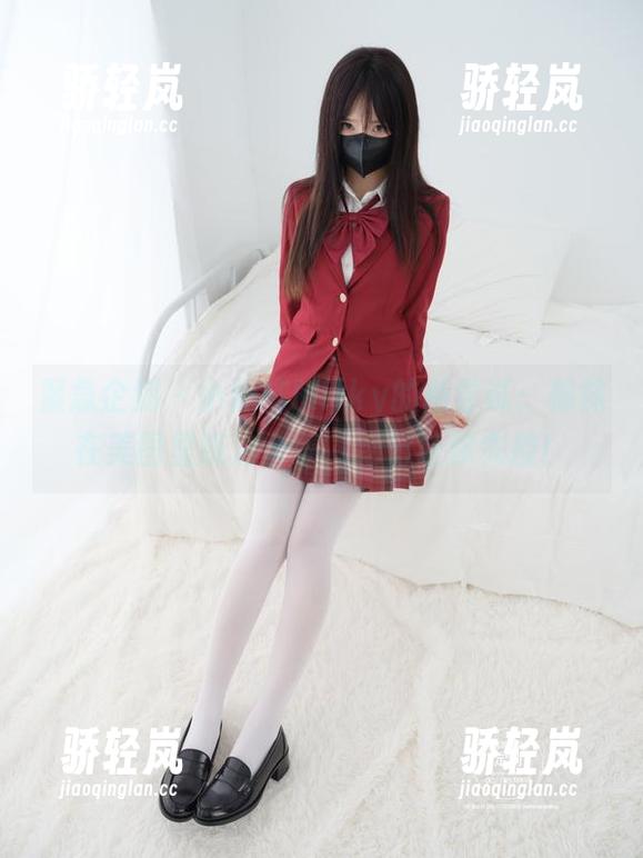 紧急企划 - 小奶糕Milky的新尝试：棉袜在美图里统治合集，绝对让你失控！