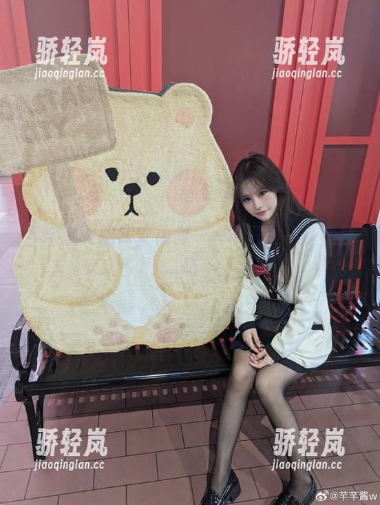 芊芊酱w 芊芊酱w的修女福利——不只是一身黑白哦