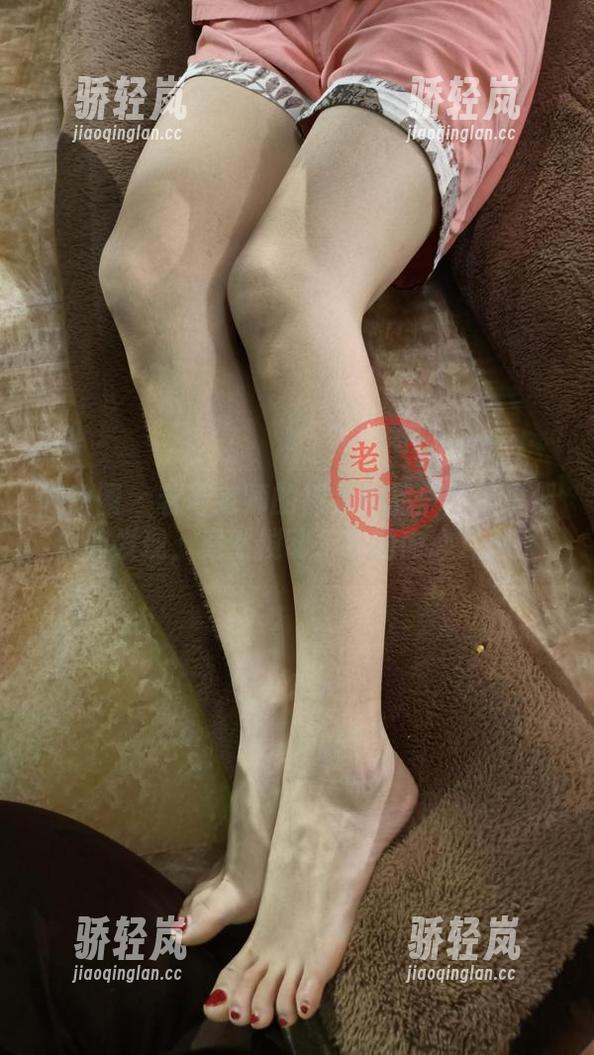 微密圈 - 若若老师的裸足作品：图库里偶然的发现，竟然搅动了我的内心江湖！