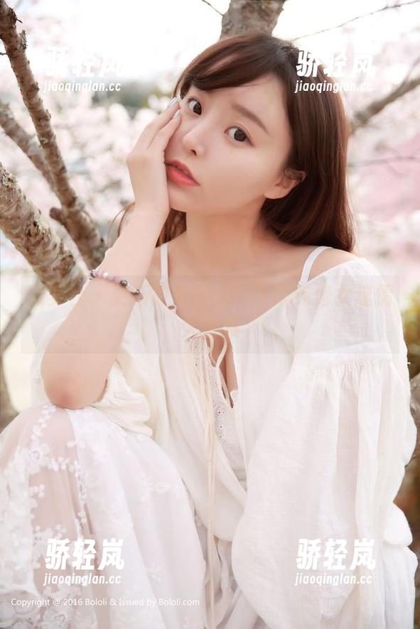 菠萝社-王语纯 菠萝社 - 更新故事接龙:王语纯修女迷情大合集