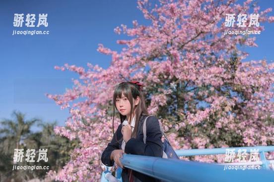 萌芽儿o0 美图分享记:萌芽儿o0的网袜控小趣闻