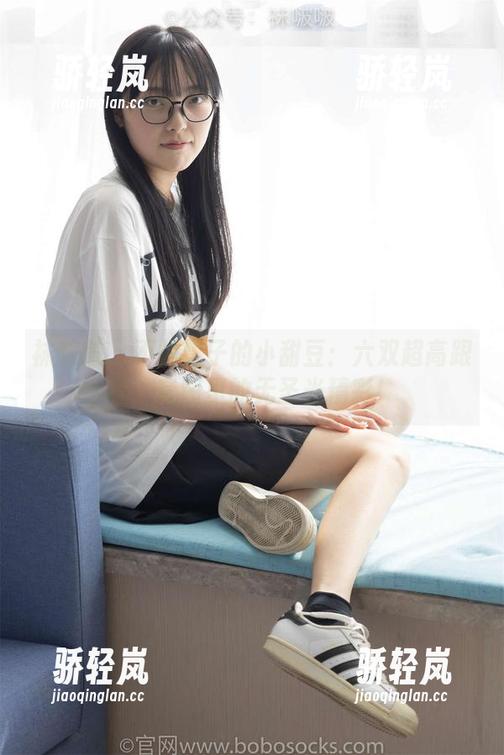 袜啵啵 - 不怕影子的小甜豆：六双超高跟鞋，套图里的无圣光精彩！