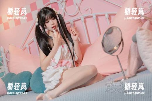 全套写真上线，黏黏团子兔被狼追着逃跑的样子真可爱！